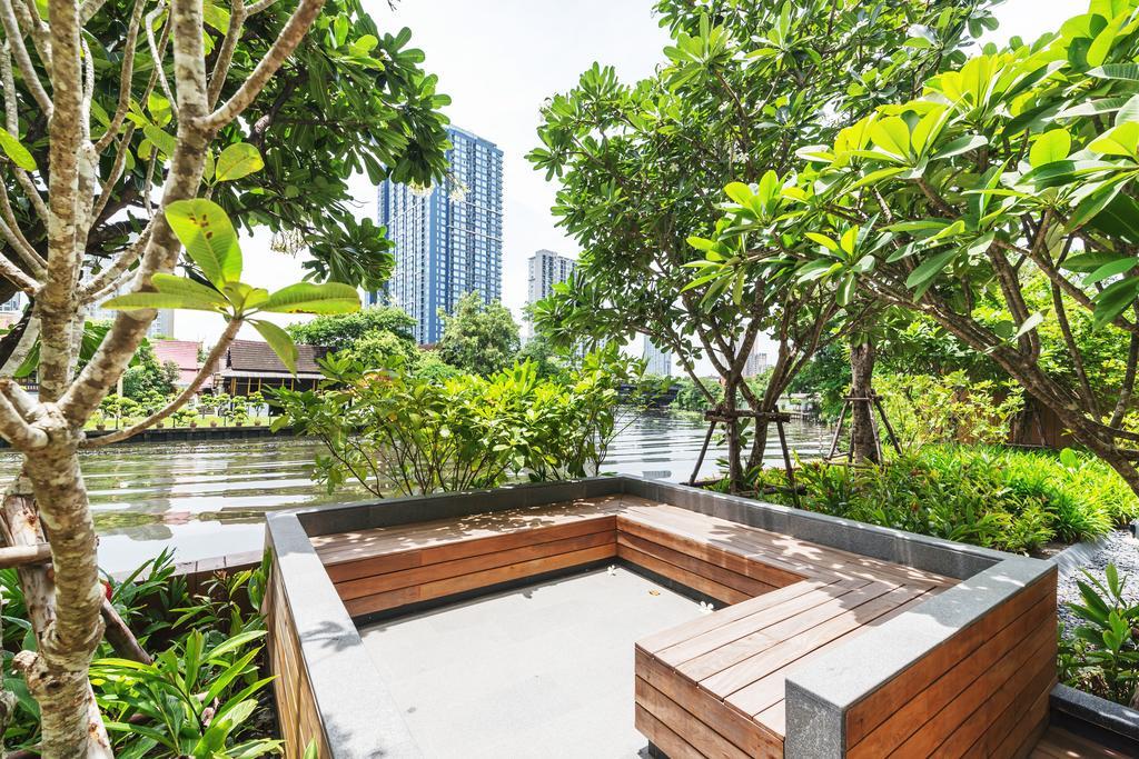 Hasu Haus By Favstay Bangkok Exterior photo